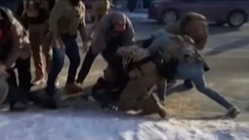 Governo dos EUA afasta agentes federais após morte de cidadão americano em Minneapolis