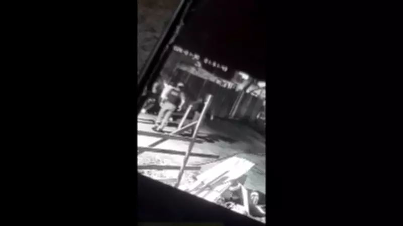 Homem é agredido com pauladas e chutes durante abordagem da PM no Amapá