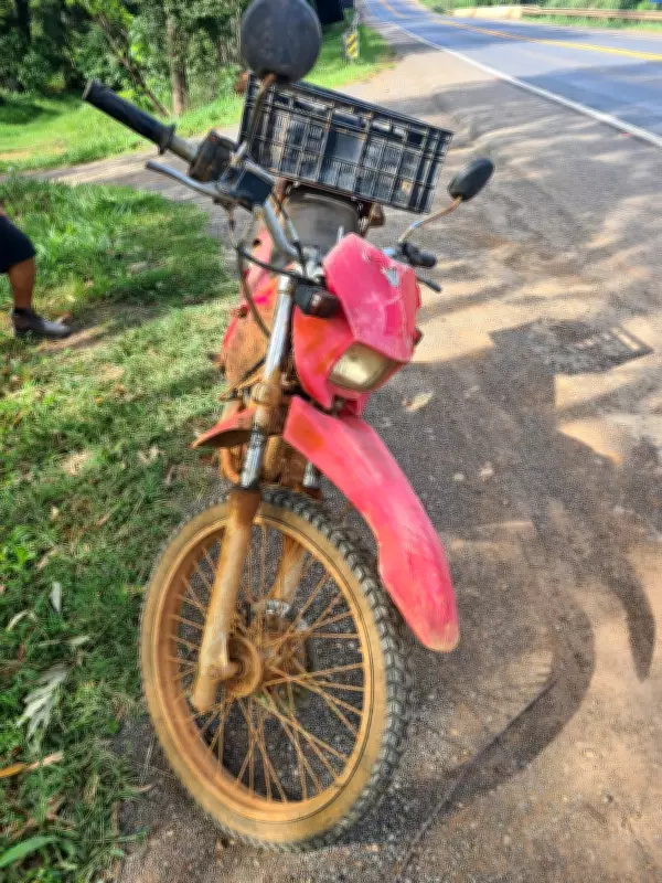 Homem é preso após fuga em moto furtada e embriaguez na BR-135 em Bocaiuva