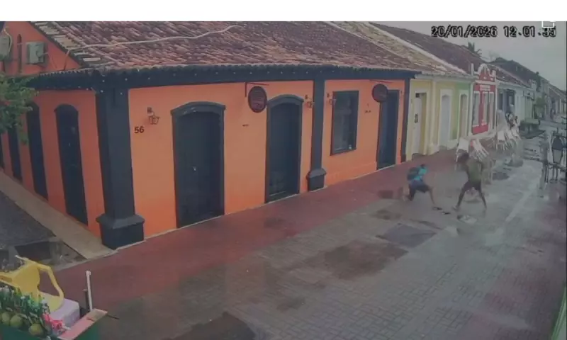 Homem é preso por agredir e matar morador de rua com barra de ferro em Porto Seguro, Bahia