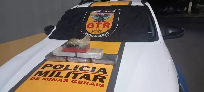 Homem preso com cocaína e haxixe em ônibus de SP para o Ceará