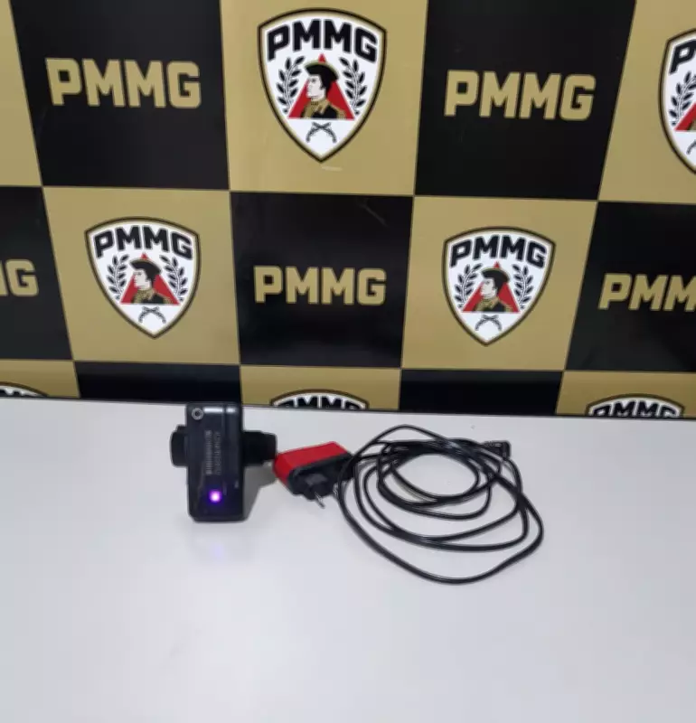 Homem rompe tornozeleira eletrônica e ameaça ex-companheira em Corinto