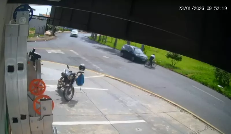 Idoso de 64 anos é atropelado e arremessado por carro em Americana