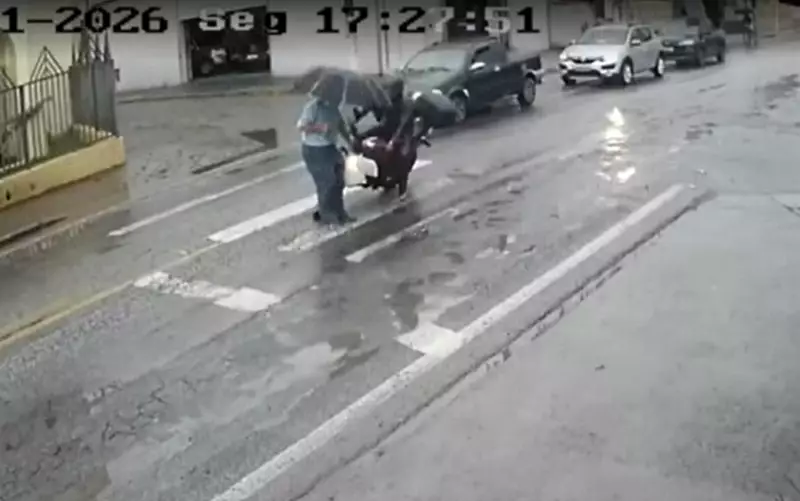 Idoso de 84 anos é atropelado por moto em faixa de pedestres em Itajubá