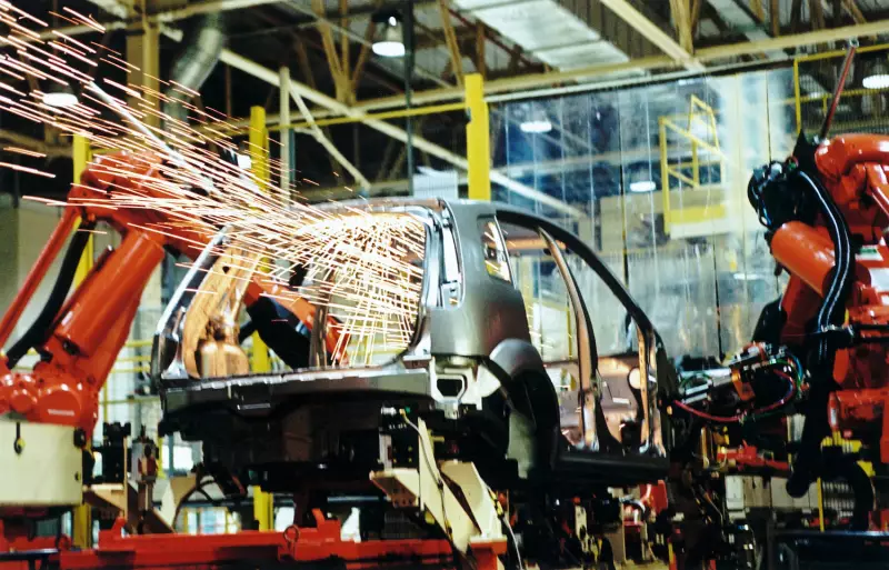 Indústria recorre a empréstimos de longo prazo para cobrir despesas diárias, alerta CNI