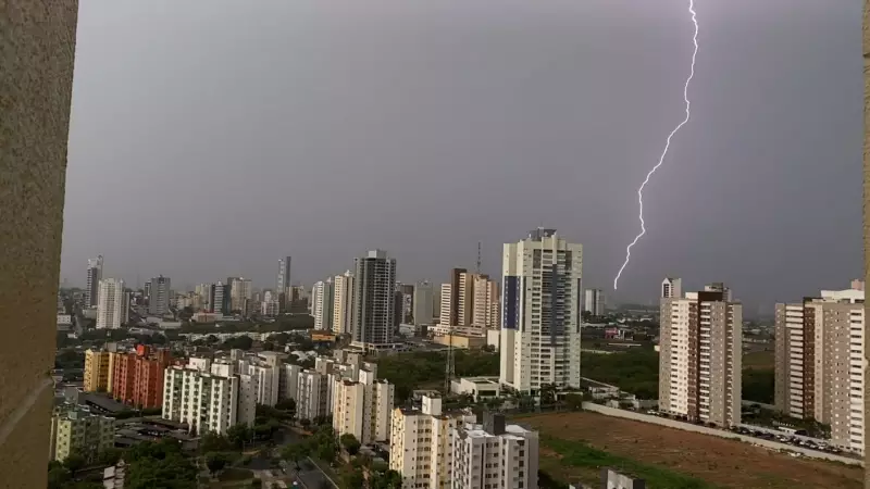 Inmet emite alerta de tempestades para Cuiabá e 83 cidades de MT