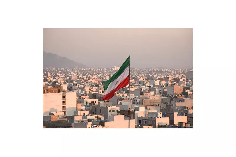 Irã: adolescente de 16 anos sofre abuso sexual sob custódia, denuncia KHRN