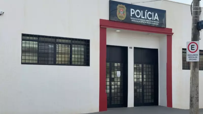 Irmãos de 3 e 5 anos morrem afogados em piscina de vizinho em Nipoã (SP)