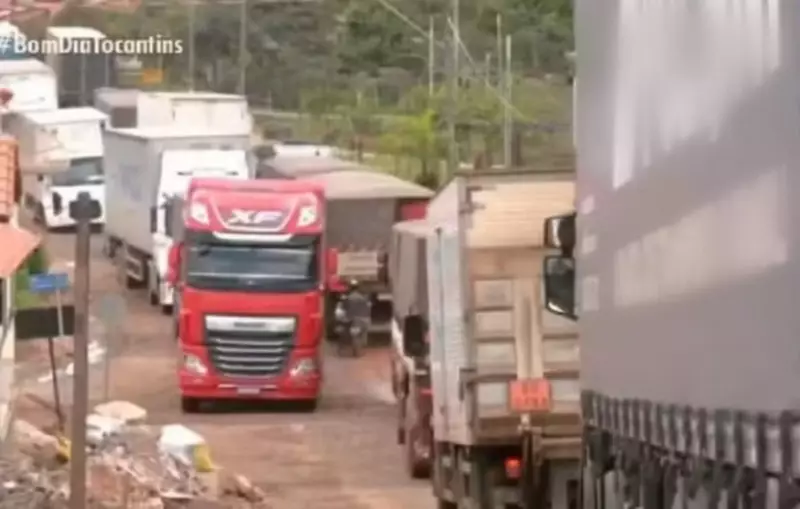 Justiça bloqueia R$ 453 mil de taxa irregular cobrada após queda da ponte JK no Tocantins