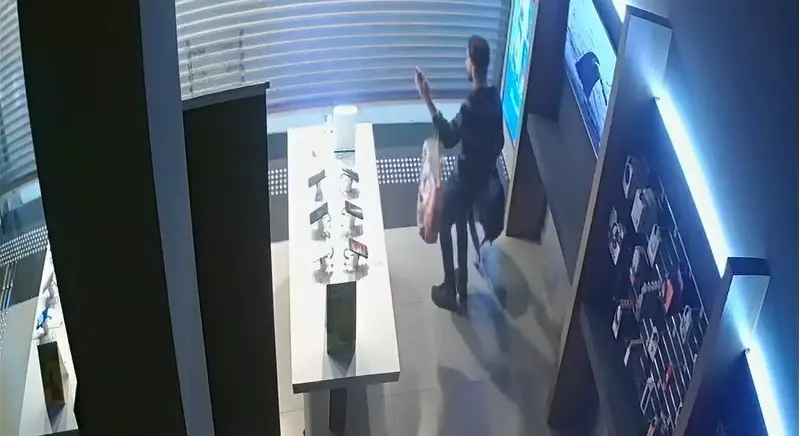 Justiça condena trio por furto de celulares em shopping de Rio Preto após pagamento via PIX