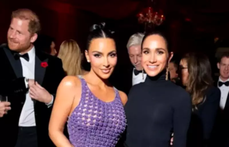 Kim Kardashian revela motivo real para apagar foto com príncipe Harry e Meghan