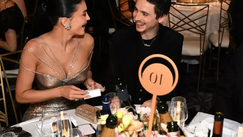 Leitura labial revela conversa tensa entre Kylie Jenner e Timothée Chalamet no Globo de Ouro