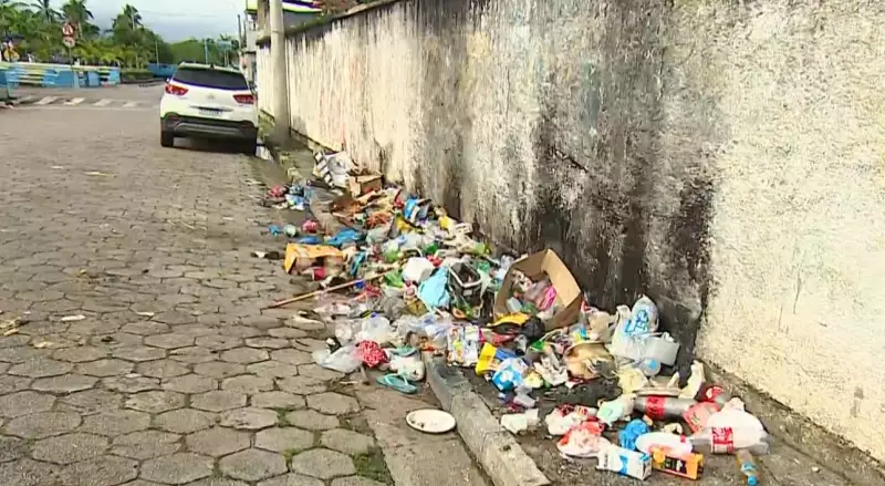 Litoral Norte de SP recolhe 340 toneladas de lixo após Réveillon 2026
