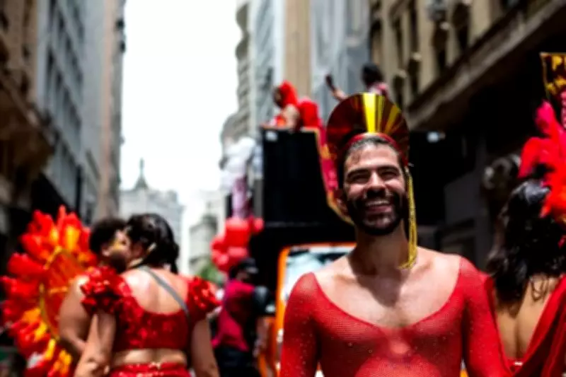 Livro explora ativismo LGBTQIA+ no carnaval de rua de São Paulo como forma de luta e resistência