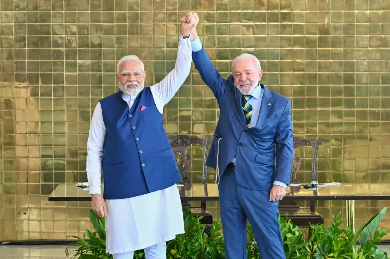 Lula e Modi dialogam por telefone sobre visita à Índia e reforma da ONU