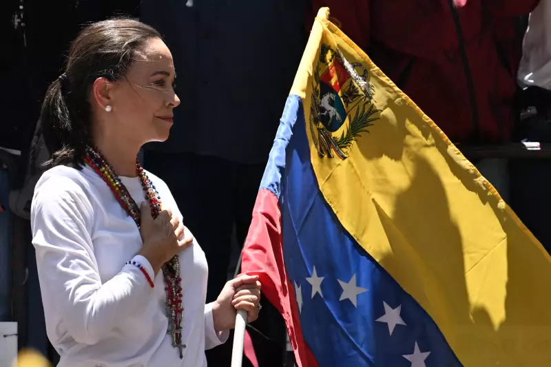 María Corina Machado pede transição ordenada e se diz pronta para assumir poder na Venezuela