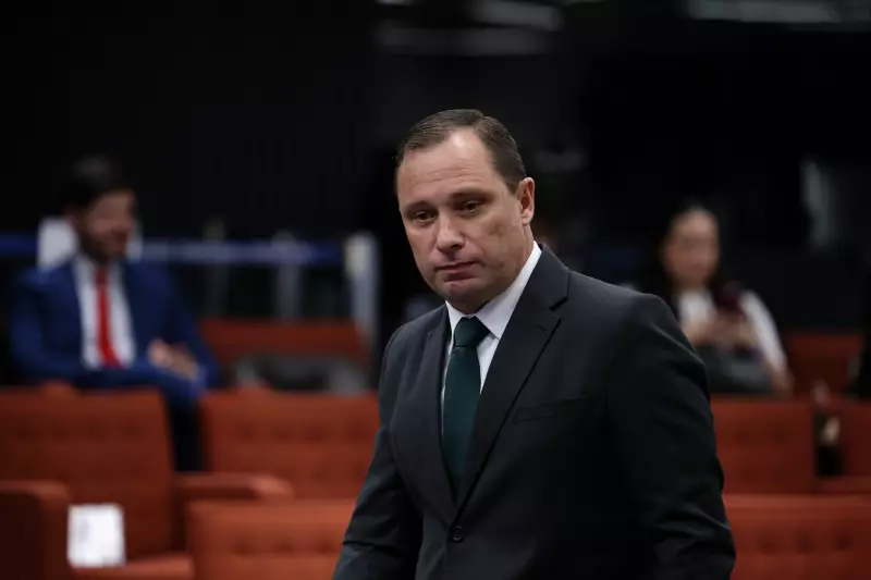 Mauro Cid recebe aposentadoria generosa no Exército após delação golpista