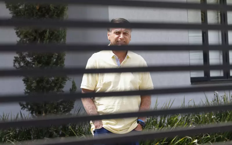 Moraes autoriza Bolsonaro a fazer exames após queda na prisão da PF