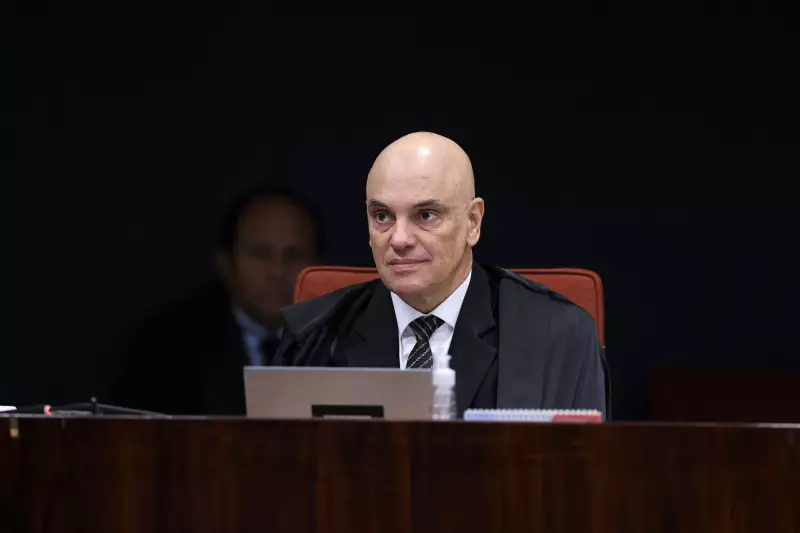 Moraes brinca 'hoje já fiz o que tinha que fazer' após transferir Bolsonaro