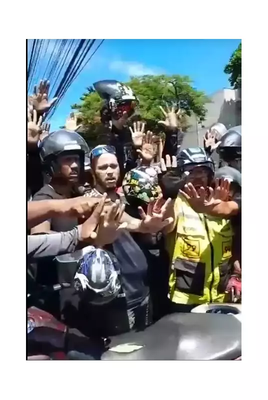 Motoboys protestam por segurança após assassinato de colega em São João de Meriti