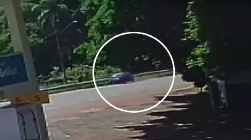 Motorista atropela mãe e filho de 6 anos e foge em Ribeirão Preto