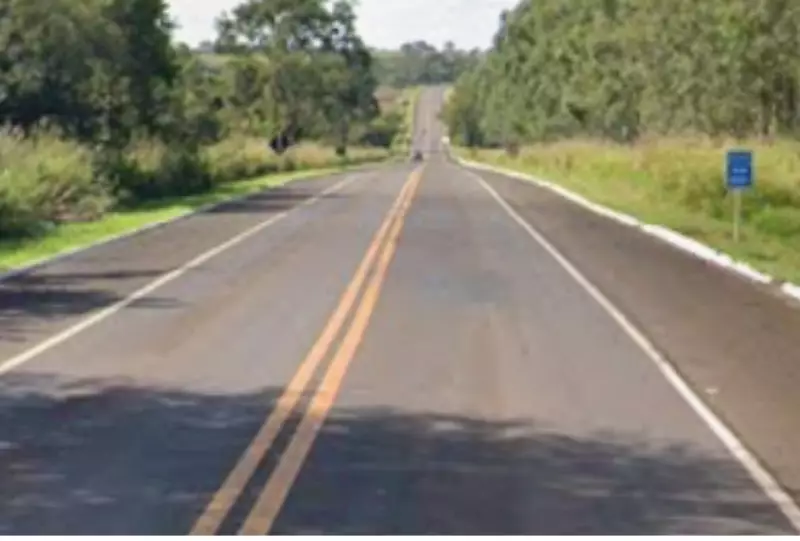 Motorista de 35 anos morre em colisão frontal com caminhão na BR-060 em Camapuã (MS)