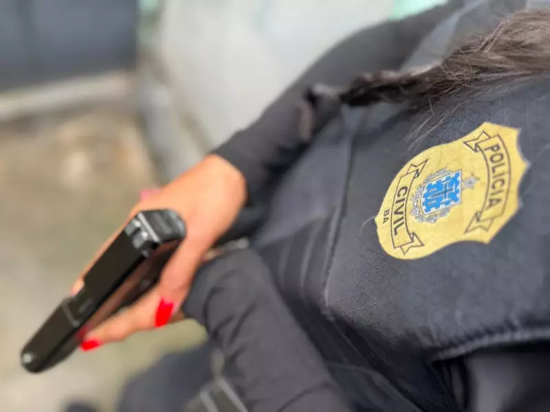 Motorista de aplicativo é preso em Salvador por suspeita de estupro com arma durante corrida