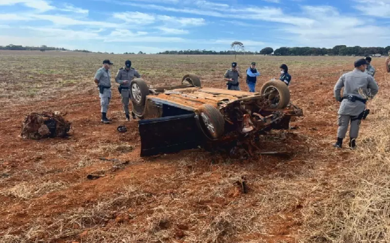 Motorista de caminhão é indiciado por acidente fatal com viatura policial em Goiás