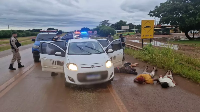 Mulher é assaltada ao sair de casa em Unaí; quadrilha é presa após perseguição
