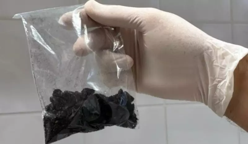 Mulher presa com 'cocaína negra' em Manaus ao tentar embarcar para Espanha