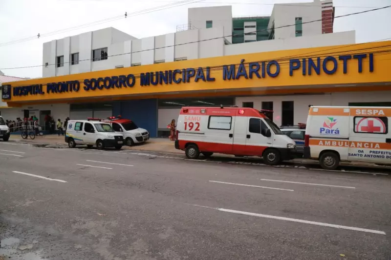 Mulher sob efeito de drogas saca arma de guarda e atira em hospital de Belém, ferindo dois