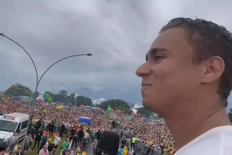Multidão de 18 mil comparece a ato de Nikolas Ferreira em Brasília sob chuva e raio