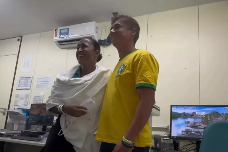 Nikolas Ferreira visita feridos por raio após ato em Brasília e critica cobertura da imprensa