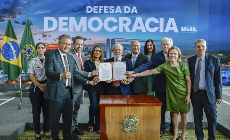 Oposição promete derrubar veto de Lula a PL da Dosimetria após anúncio