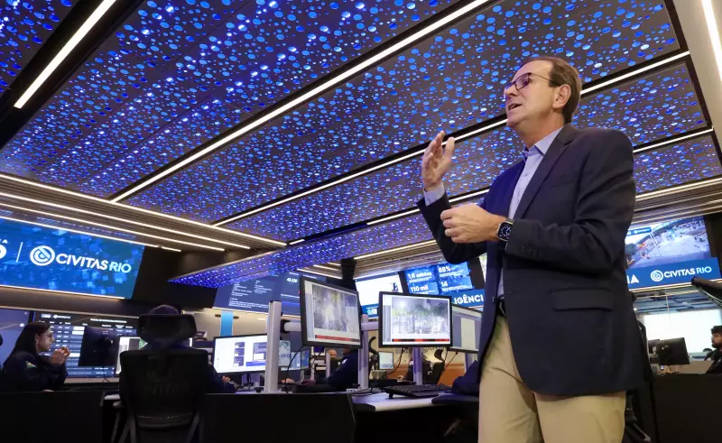 Paes investe R$ 180 milhões em central de inteligência com 10 mil câmeras no Rio