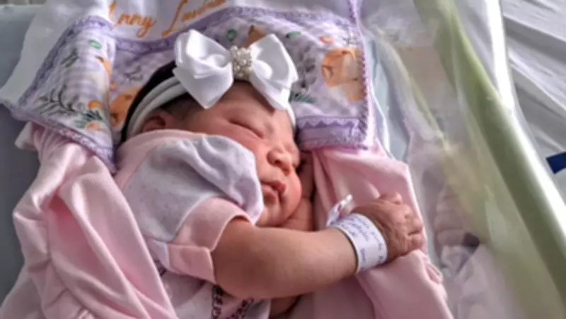 Pai vira parteiro em parto surpresa em casa: bebê nasce saudável em Pirapora, MG