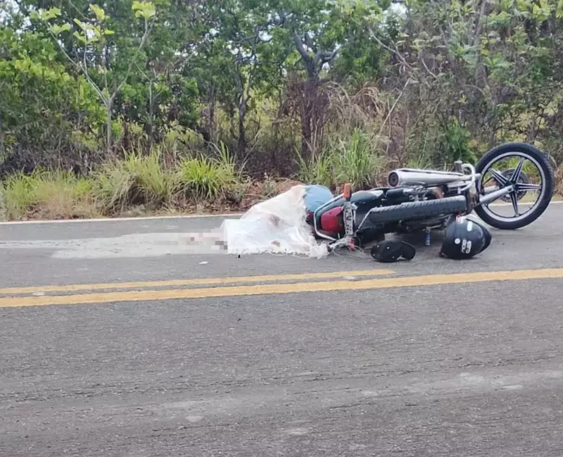 Pedestre morre atropelado por moto na BR-174 em Amajari (RR)