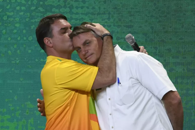 Pesquisa AtlasIntel 2026: Bolsonarismo forte sem Bolsonaro pode levar Lula à vitória no 1º turno