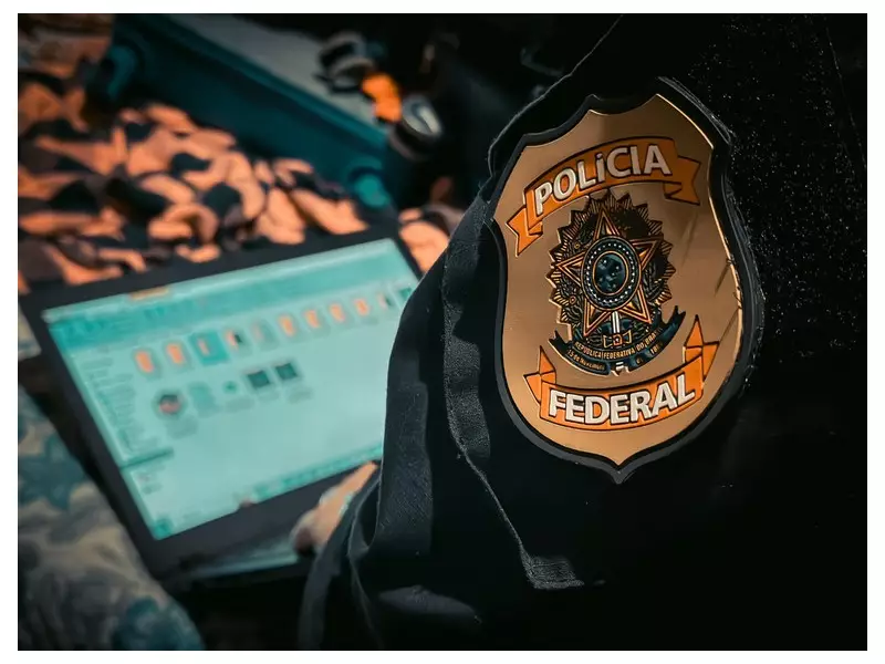PF apreende celular de adolescente em SP por crimes sexuais infantojuvenis