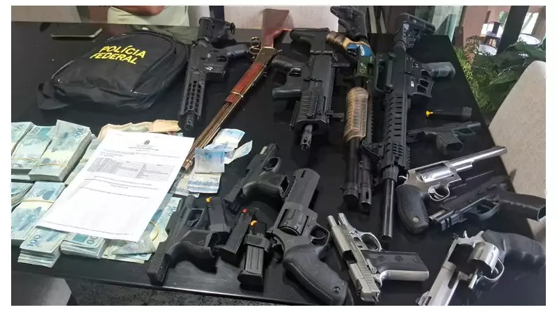 PF apreende R$ 645 mil e 23 veículos em operação contra Banco Master