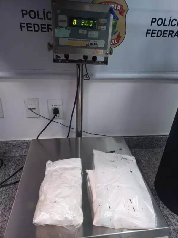PF prende paraguaio com 2 kg de cocaína no Galeão rumo a Madrid