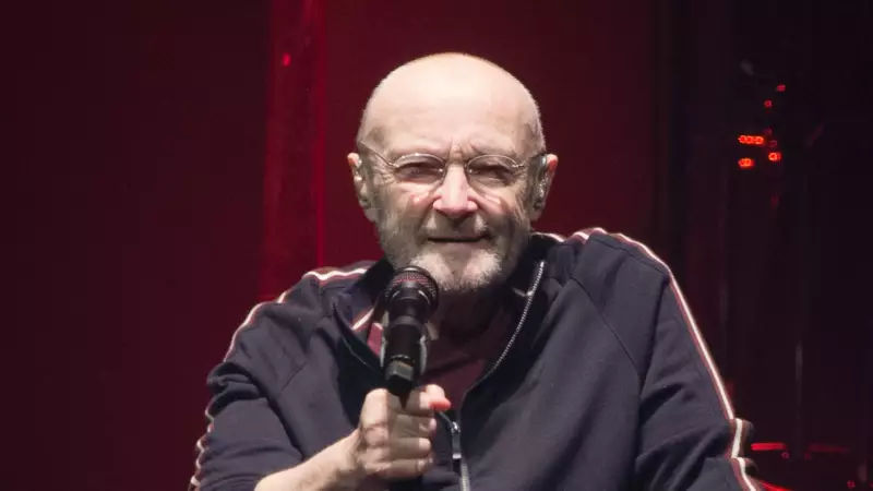 Phil Collins revela batalha com saúde e cuidados constantes em entrevista