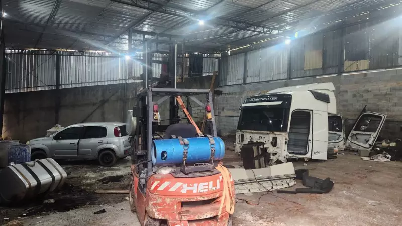 Polícia desarticula quadrilha de roubo de carga em Jarinu (SP) após localizar caminhão em desmanche