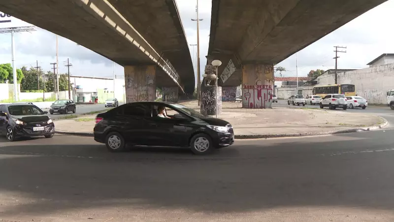 Policial da PRF cai de viaduto da Caxangá em Recife após colisão