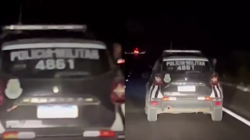 Policial usa lanterna para iluminar BR-020 após pane elétrica em viatura no Ceará