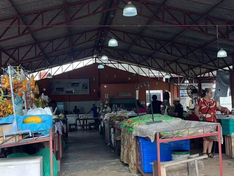 Prefeitura de Rio Branco sanciona lei que permite privatização de 2 mercados municipais