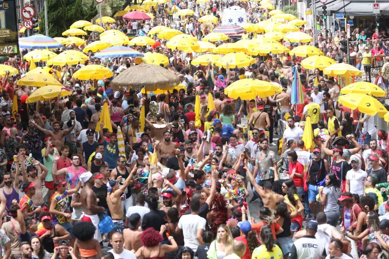 Prefeitura de São Paulo divulga lista oficial de 630 blocos para o Carnaval 2026