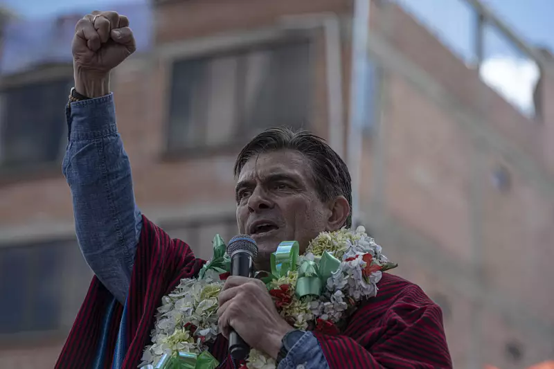 Presidente da Bolívia decreta governo à distância para afastar vice