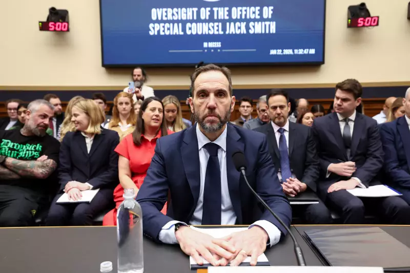 Procurador Jack Smith acusa Trump de querer estar acima da lei em depoimento na Câmara dos EUA