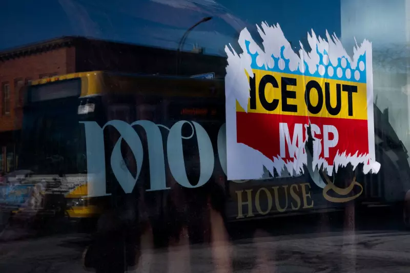 Protesto em Minnesota: Empresas fecham contra envio de agentes do ICE por Trump